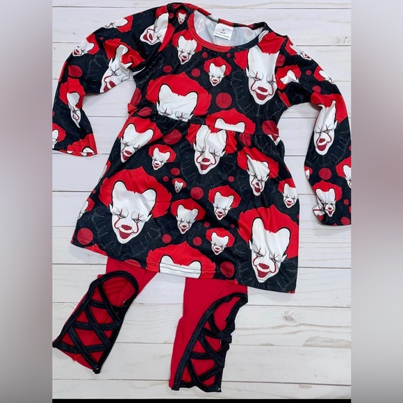 Pennywise Outfit, Boutique - Picture 3 of 10